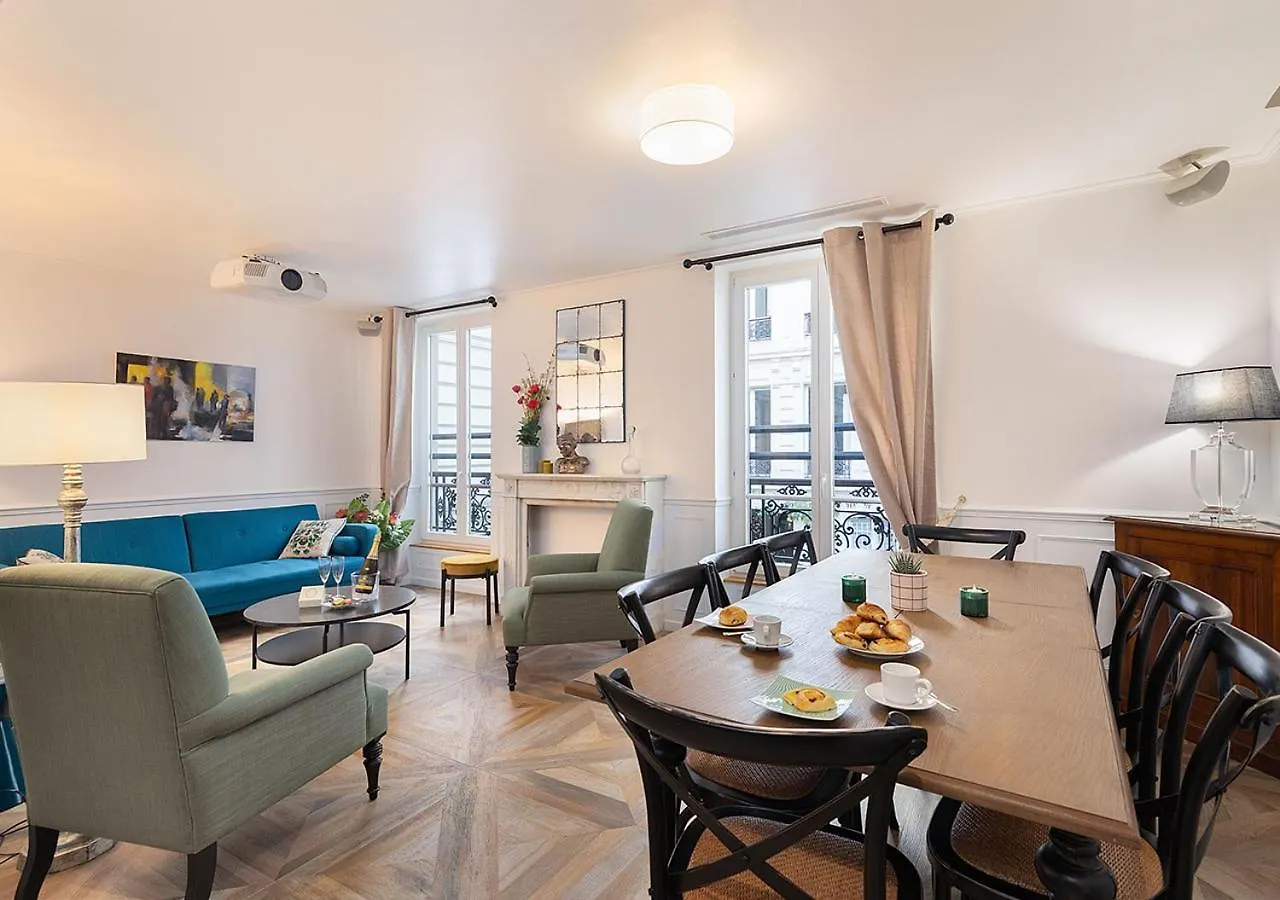 פריז Le Pavillon Ponthieu - Champs-Elysees בית נופש